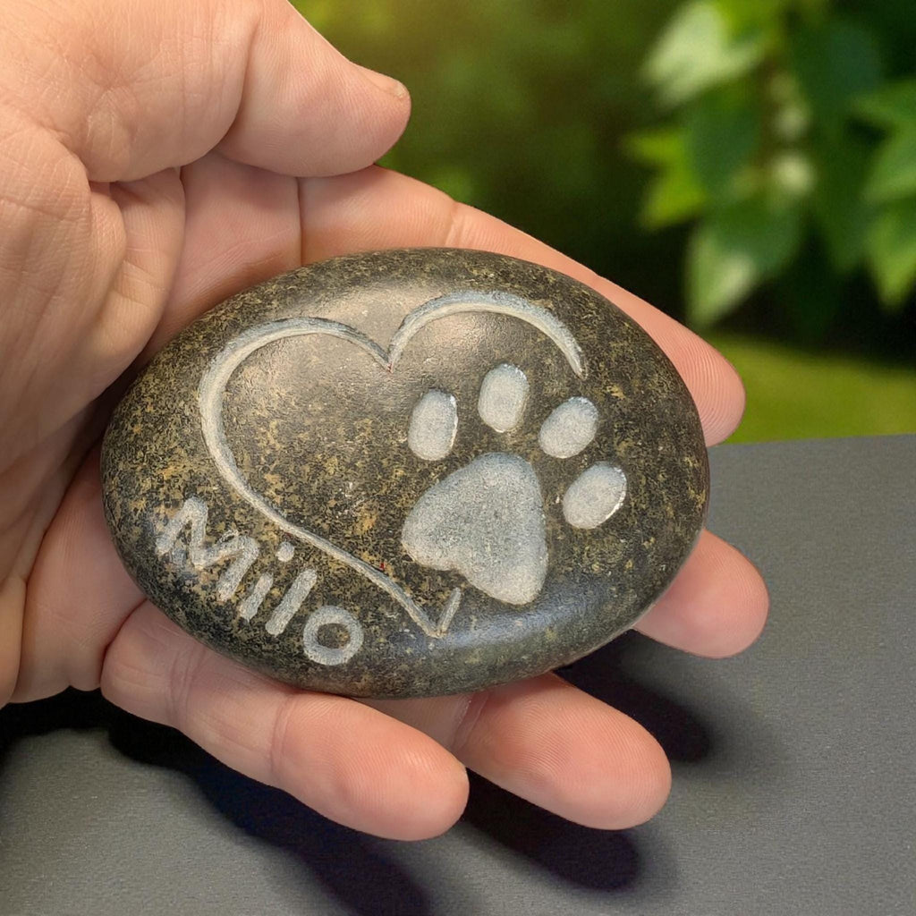 Personalised pet pebble with a paw print. Handcrafted.