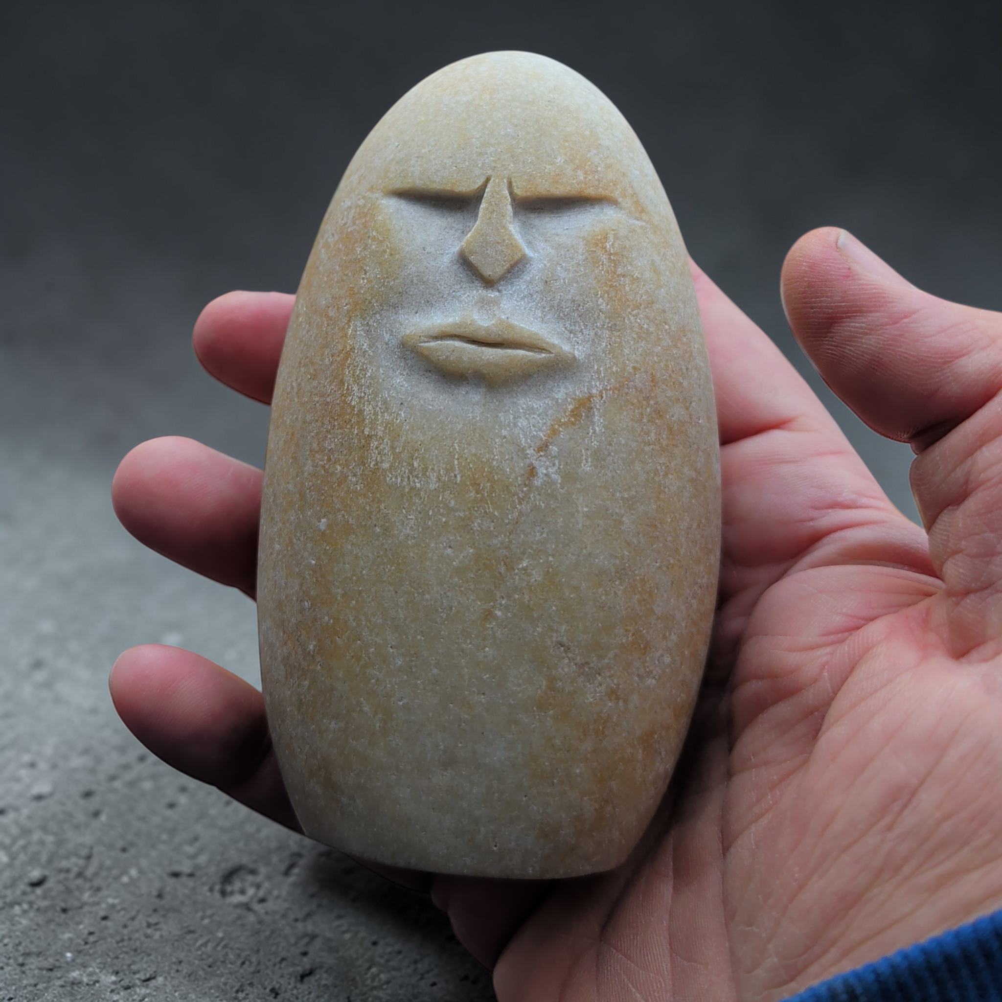 Handmade Stone OoF Face Sculpture: Quirky Home Decor
